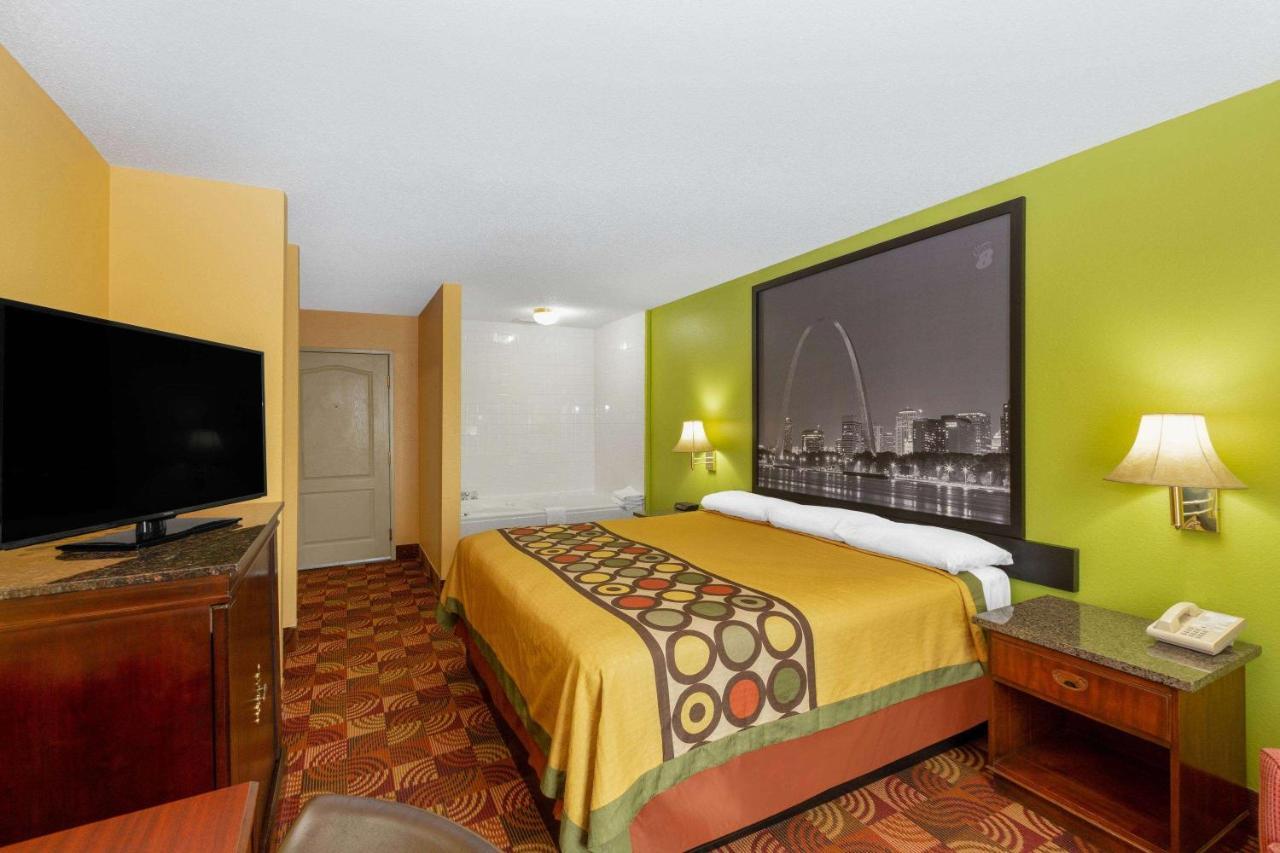 Super 8 By Wyndham Lake Of The Ozarks Eldon Екстер'єр фото